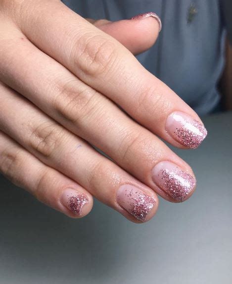 Rose Gold Ombre Glitter Nails To Glam You Up