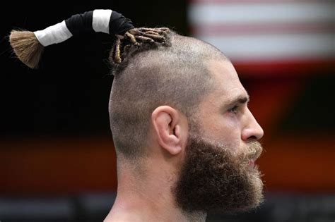 Иржи Прохазка вече е номер 2 в полутежка категория — MMA.BG
