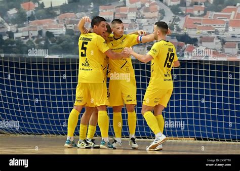 Futsal Uefa Champions League Hi Res Stock Photography And Images Alamy