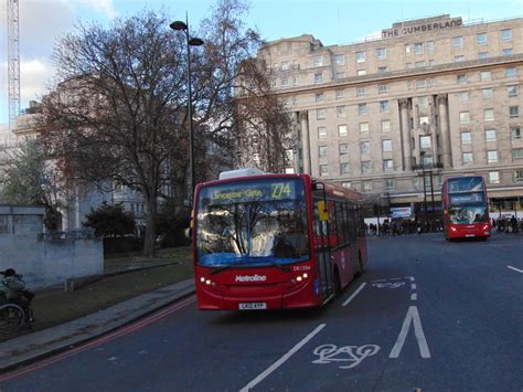 Lk Ayp London Metroline Hadliegh Flickr