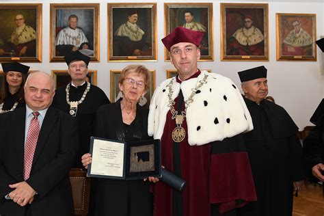 Nadanie Tytu U Doktora Honoris Causa Prof Ji Iemu Jarom Rowi Kleme Owi