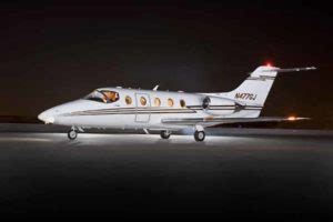 Privatjet Mieten HAWKER 400 XP AEROAFFAIRES