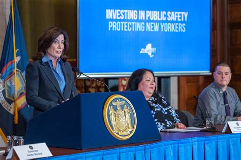 State Senators Ask Gov Hochul To Commute Sentence Of Man Who Spent Over 800 Days In Rikers