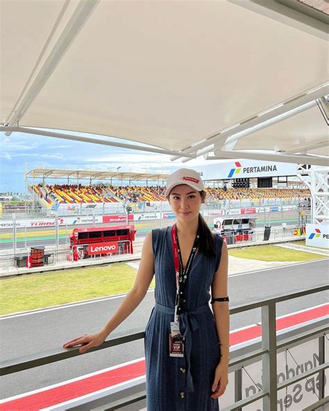 Potret Artis Di Motogp Mandalika Ada Tiara Alshad