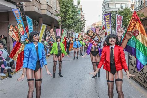 Un Juzgado De Torrevieja Reabre La Denuncia Por El Desfile De Niñas En Lencería Del Carnaval