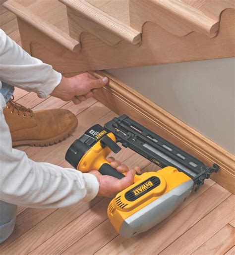 Top 5 Best Electric Brad Nailer Reviews 2020 Edition