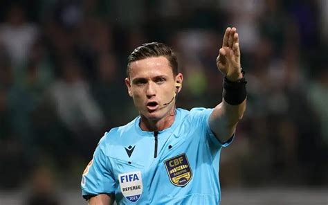 Botafogo x Vitória CBF escala velho conhecido na arbitragem Arena