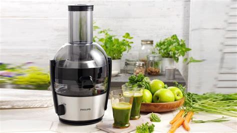 Best juicer 2024: including centrifugal and masticating blenders | T3