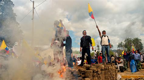 Ecuador faces a government crisis - Thred Website