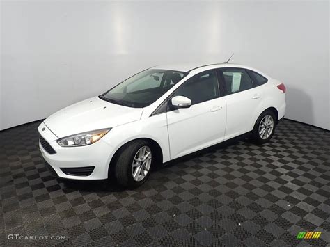 2017 Oxford White Ford Focus SE Sedan 142015085 Photo 9 GTCarLot