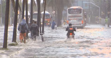 Jornal Nacional Chuva Forte Provoca Alagamentos E Estragos No Estado