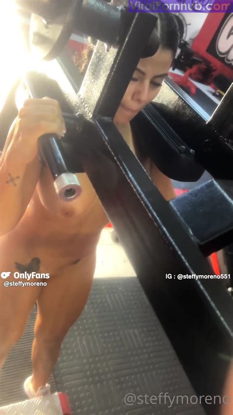 Sweaty Babe Working Out While Naked In Gym