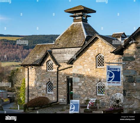 Aberfeldy Bookshop Hi Res Stock Photography And Images Alamy