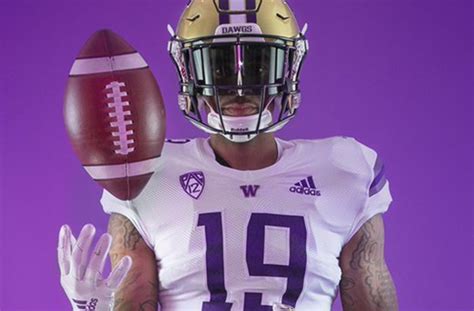 Washington Huskies Officially Unveil New Adidas Football Uniforms