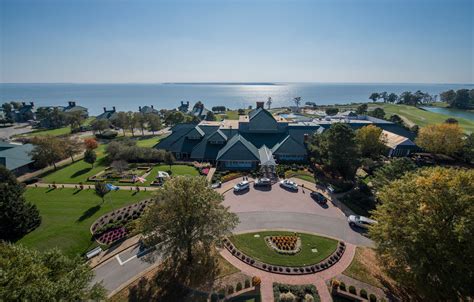 Luxury Hotels In Williamsburg Kingsmill Resort Virginia Country Hotel