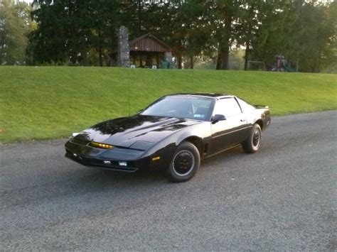 Pontiac Firebird Trans Am Knight Rider Replica Kitt Karr