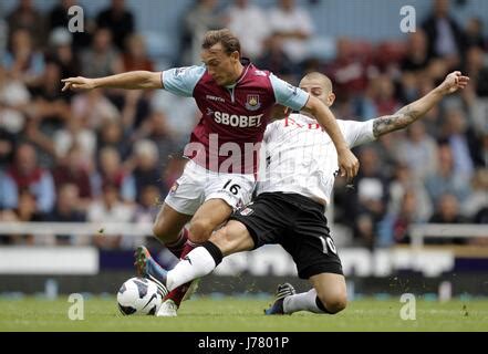 MLADEN PETRIC WEST HAM UNITED FC WEST HAM UNITED FC KC STADIUM HULL