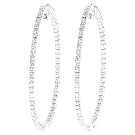 Beautiful Karat Gold Classic Diamond Hoop Earrings Total Weight