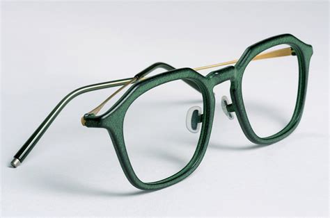 These 3D-printed glasses are custom-designed using biometric scans of ...