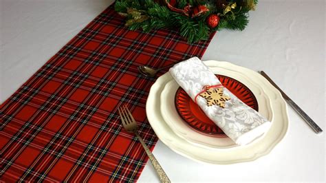 Christmas Table Runner Plaid Tartan Check Red Black