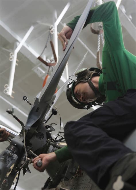 DVIDS Images Abraham Lincoln Conducts Aircraft Maintenance Image 5