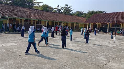 Lomba Yel Yel HUT RI Ke 78 SMPN 3 PALABUHANRATU YouTube