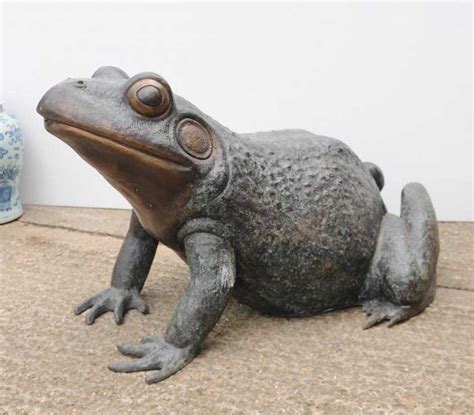 XL Bronze Frog Toad Statue Garden Art Animal Statues