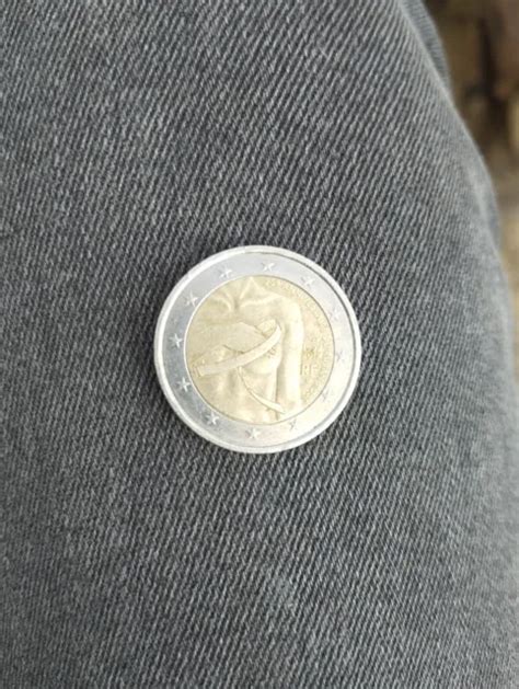 PIÈCE DE 2 Euros Rare 25 ème Anniversaire Du Ruban Rose EUR 700 00