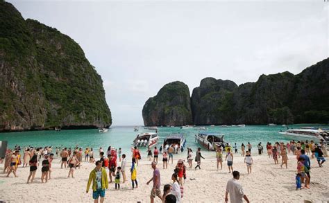 Thailand S Famous Maya Bay Featured In The Beach To Close To Tourists