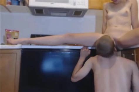 Amateur Guy Gets Hot Licking Girlfriend In The Kitchen