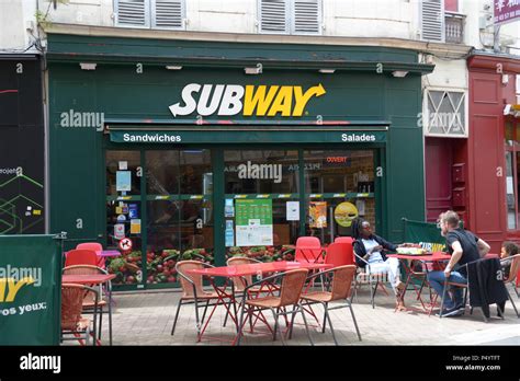 Inside Subway Sandwiches Hi Res Stock Photography And Images Alamy