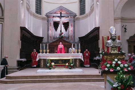 Solennit Di San Rufino In Tanti Alla Veglia Di Preghiera In Onore Del