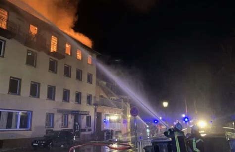 Neuerburg Mehrfamilienhaus Nach Brand Einsturzgef Hrdet