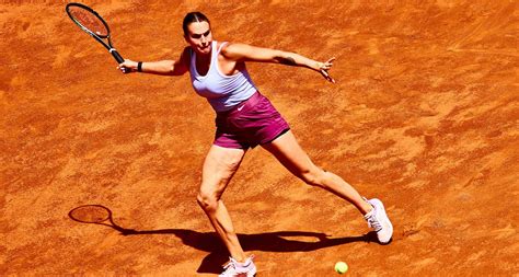 Roland Garros Sabalenka Sur Kostyuk Huée Par Le Public Pour Avoir