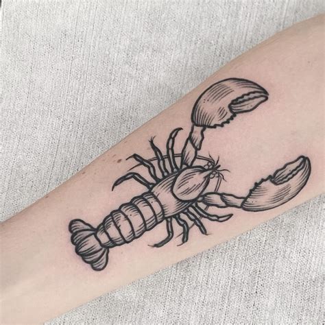 Discover more than 82 simple lobster tattoo latest - in.cdgdbentre