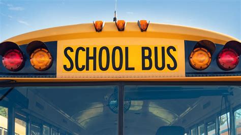 Drivers need to know these South Carolina school bus laws | wcnc.com