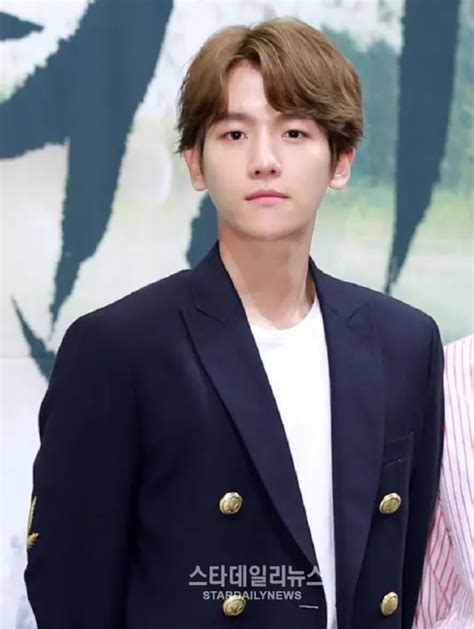 Ulang Tahun Ke Baekhyun Exo Lebarkan Sayap Ke Dunia Fashion Photo