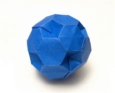 Truncated Icosahedron Based On John Montroll S Icosahedron Origami