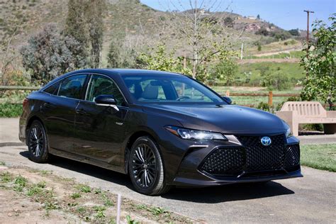 2019 Toyota Avalon Driven