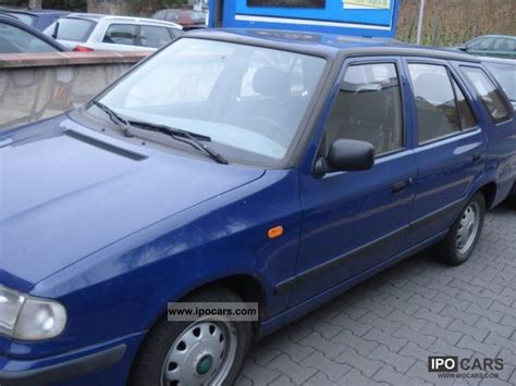 1998 Skoda Felicia Combi 1.9 D LX - Car Photo and Specs