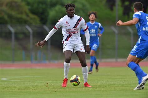 Mohamed Bayo: Clermont Foot's Sensational Senegalese Striker