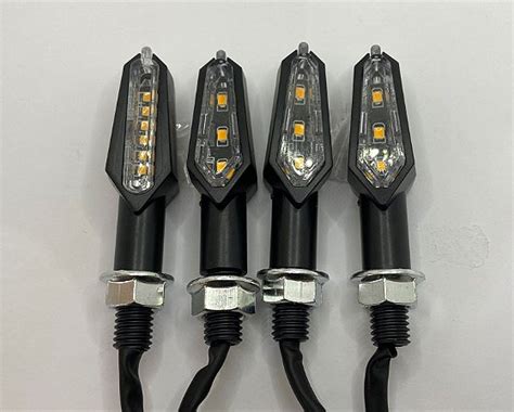 Kit Pisca Led Universal Moto Elfo Bilateral Duas Rodas Moto Pe As