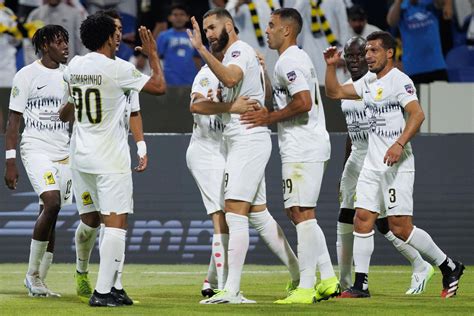 Karim Benzema scores stunning debut goal for Al Ittihad and ex-Real Madrid teammates love it ...