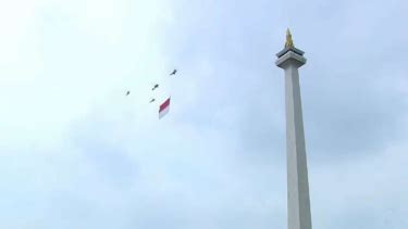 Foto Bikin Kagum Elang Tempur TNI AU Bentuk Formasi 77 Di Langit