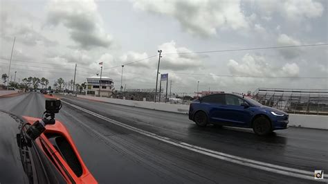 Ferrari Sf Stradale Drags Tesla Model X Plaid Narrow Phev Vs Ev