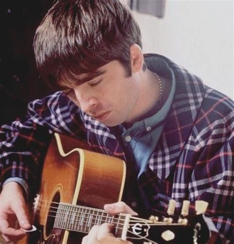 Noel Gallagher Acoustic Guitar