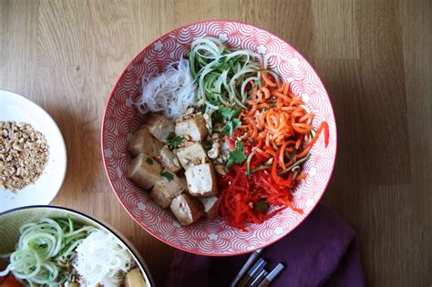 Sevengrams: VEGETARIAN VERMICELLI BOWLS