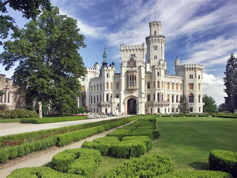 beautiful medieval castles   world
