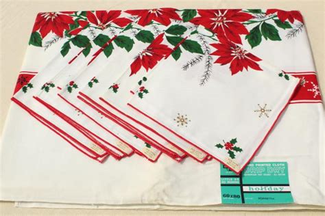 Mint Condition Vintage Holiday Tablecloth And Napkins Christmas Red And Green Poinsettias