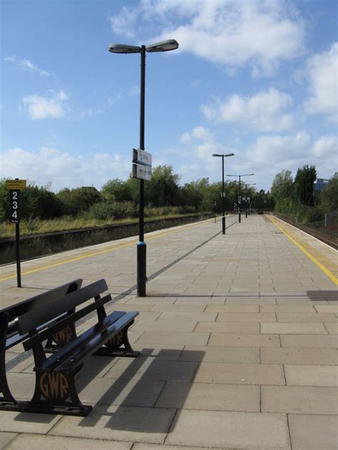 Solihull Station Platforms Looking Peter Whatley Cc By Sa